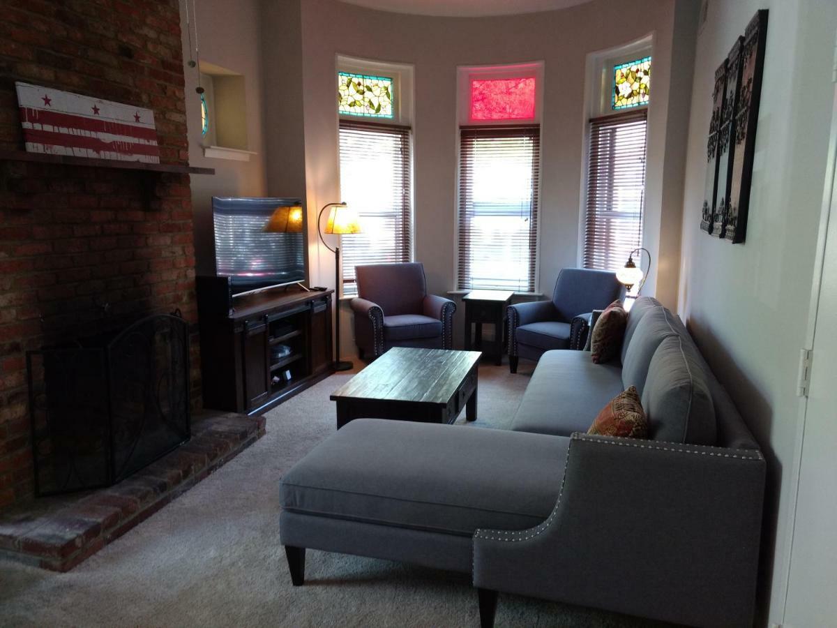 Apartamento 1118 P Street Northwest #1 *